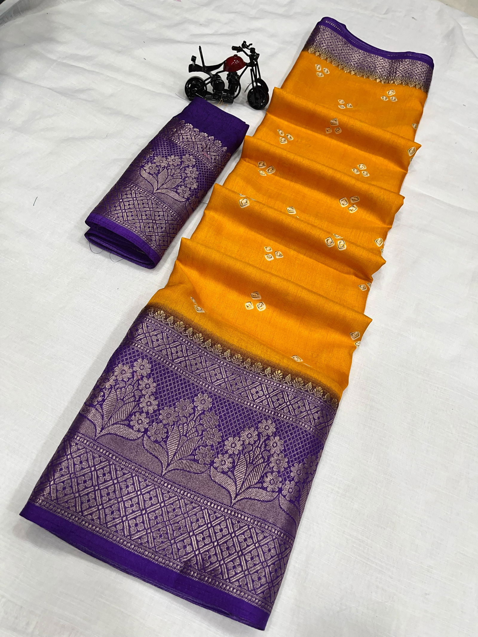 Wow Bandhej Printed Jacquard Border Dola Silk Sarees Wholesale Price In Surat